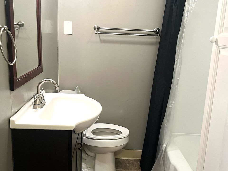 1st image of 445 N Grant Ave #15591514