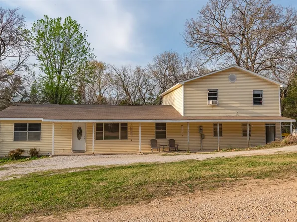 121 E Elm St, Diamond City, AR 72644