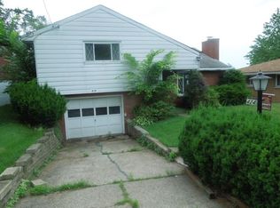 424 Wilson Dr, Pittsburgh, PA