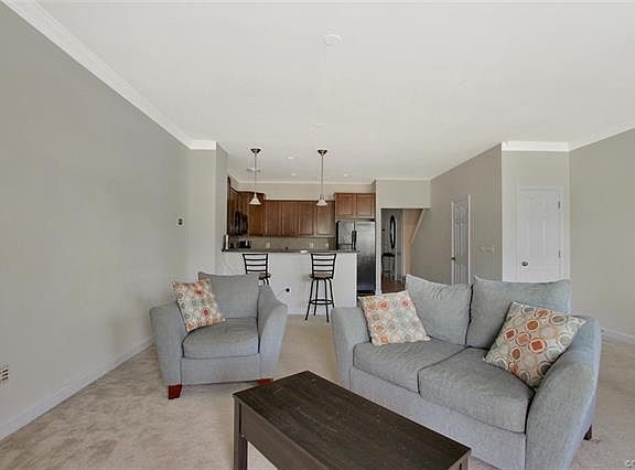 5th image of 7353 Jackson Arch Dr Unit 7353