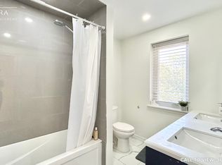 3029 Oslo Cres #1, Mississauga, ON L5N 1Z8