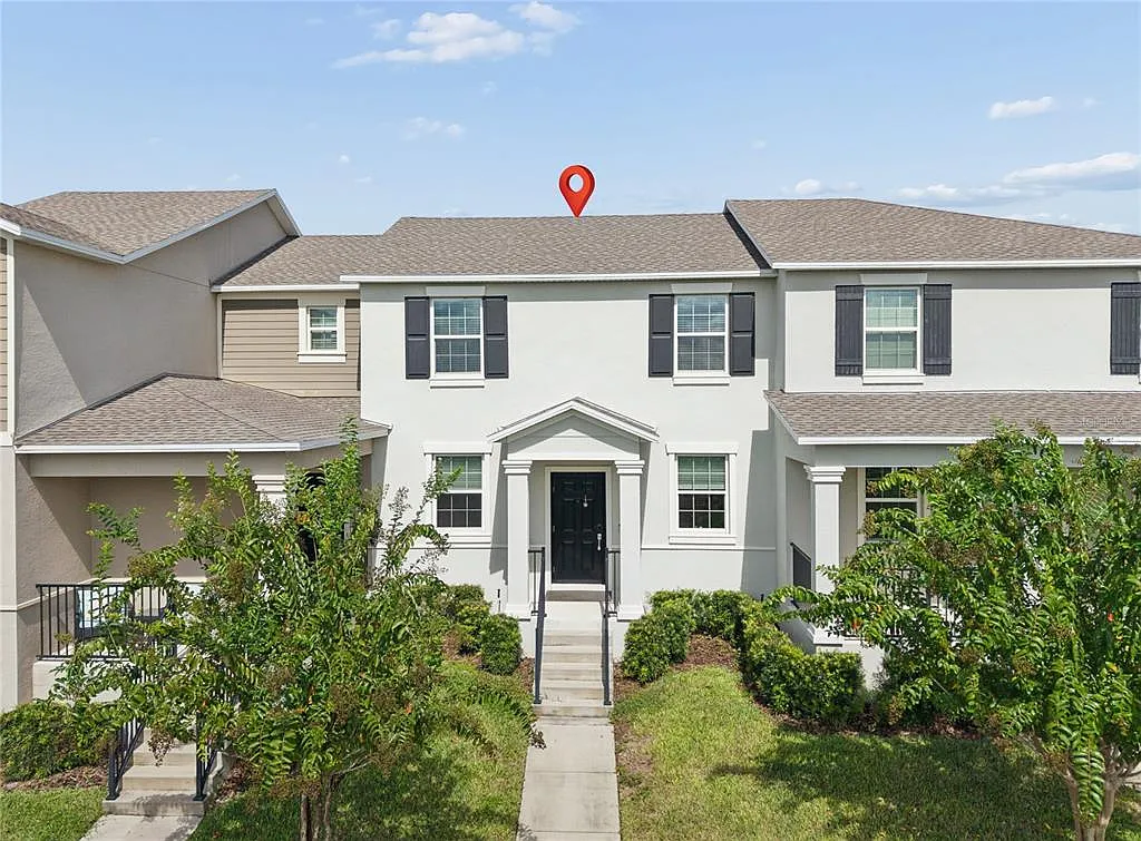 3 bed, 2.5 bath, 1636 sqft, $2,800 — Photo 2