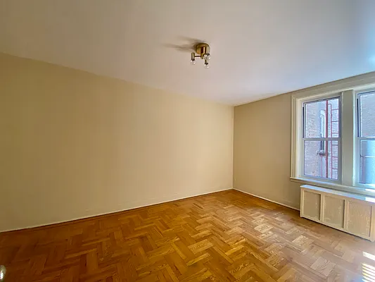 Rented by Oxford Property Group | media 3