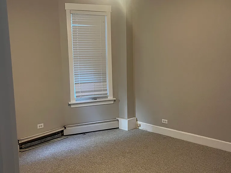 3729 N Bosworth Ave #1 — Photo 11