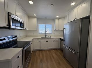 1518 E 3rd St #32, Long Beach, CA 90802