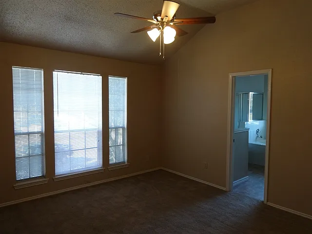 3622 Pavillion Cir — Photo 6