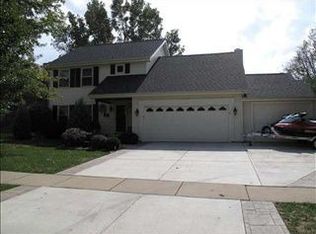 1 Boardwalk Cir, Bloomington, IL 61701