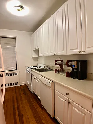Rented by Bohemia Realty Group | media 3