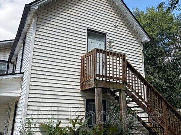 3rd image of 1409 Sevierville Rd