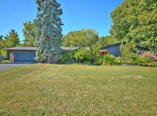 7 Woodmount Dr, Saint Catharines, ON L2T 2X8