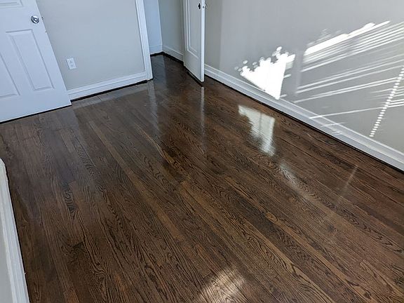 5th image of 4137 Euclid Ave Unit 2