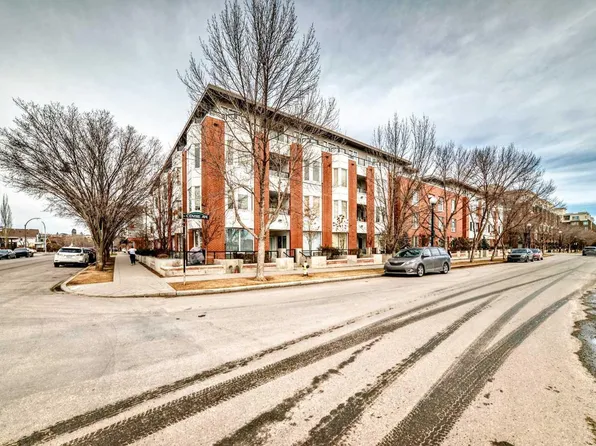 830 Centre Ave NE #204, Calgary, AB T2E 9C3