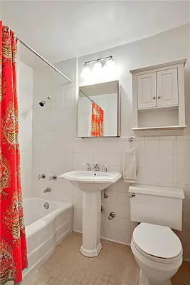 Sold by R New York | media 4