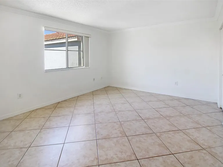 1186 NW 123rd Ct — Photo 9