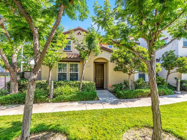 11409 Toscana Cir, Stanton, CA 90680