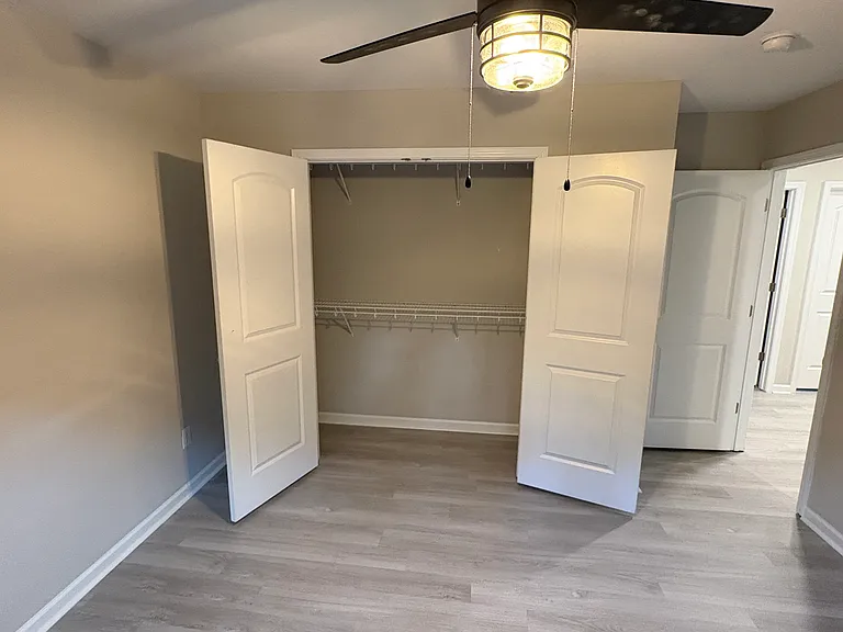 7047 Sonja Dr — Photo 16