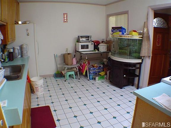 3rd image of 187 Tucker Ave