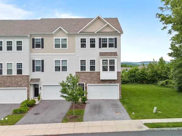 341 Dawson Pl, Downingtown, PA 19335