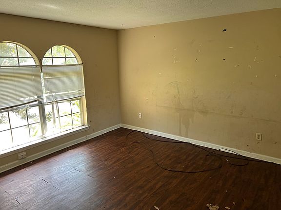 2nd image of 5360 Steuben Dr