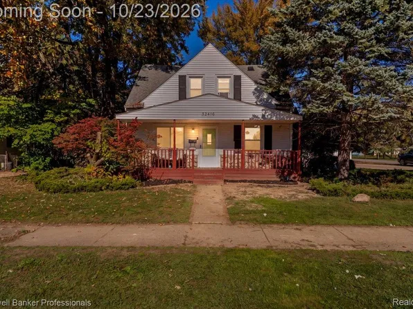 32416 John Hauk St, Garden City, MI 48135