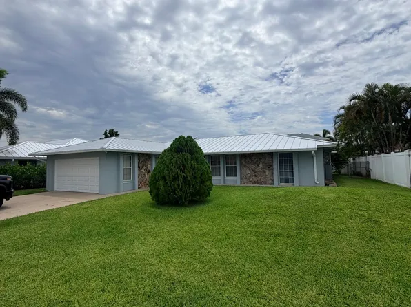 2601 W Carandis Rd, West Palm Beach, FL 33406