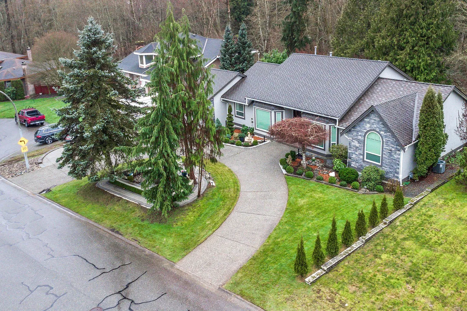 8099 148a St photo 1