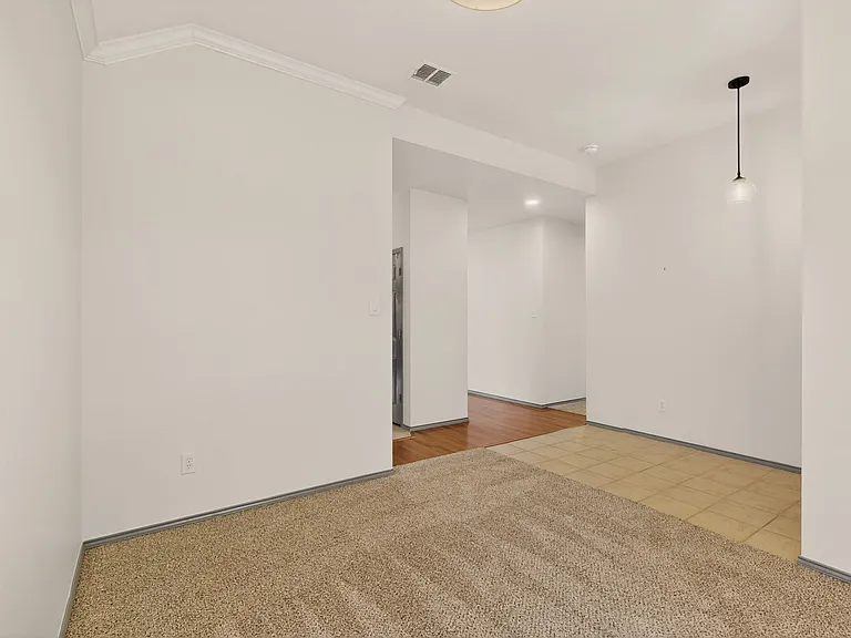 1409 Clear Creek Dr — Photo 11