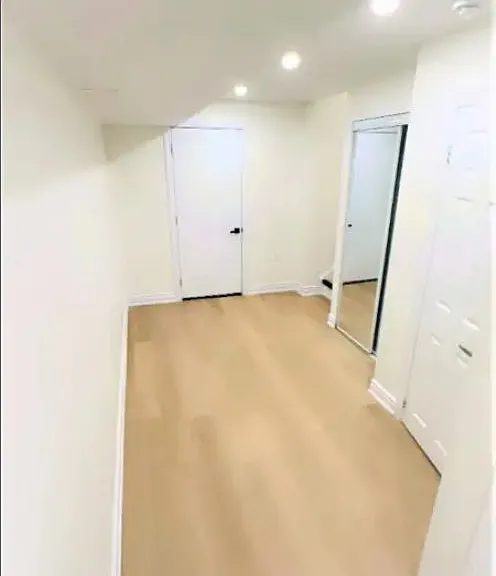 3 Aldenham St #2 — Photo 10