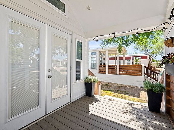 5th image of 8212 Canoga Ave
