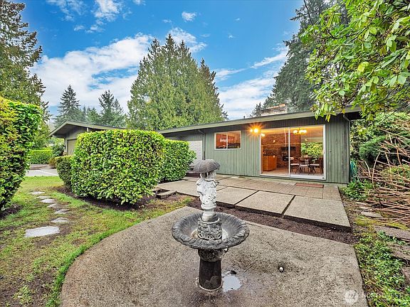 5th image of 106 165th Avenue SE