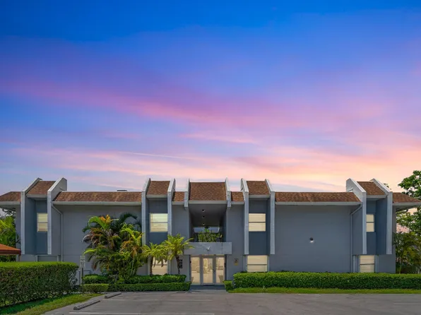 9225 SW 87th Avenue #A7, Miami, FL 33176