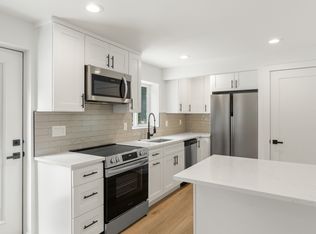 326 NE 125th St #2, Seattle, WA 98125