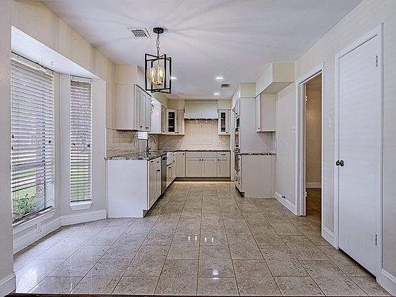 4th image of 17811 Hawk Haven Ln