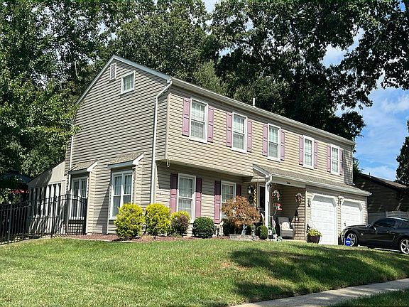 3rd image of 12 Concord Cir