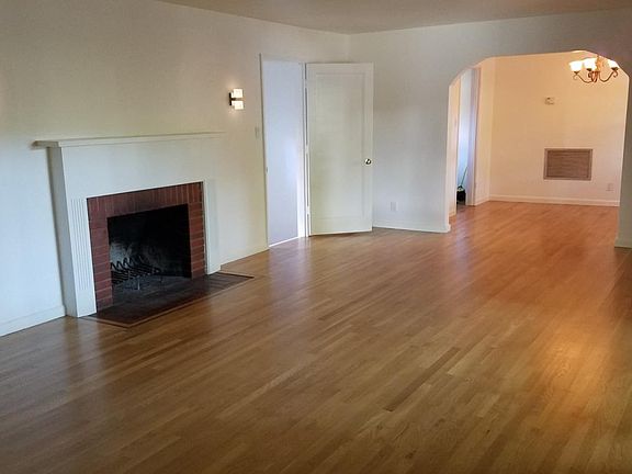2nd image of 3001 Waverly Ave