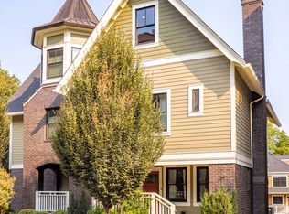 133 SW Gibbs St #12, Portland, OR 97239