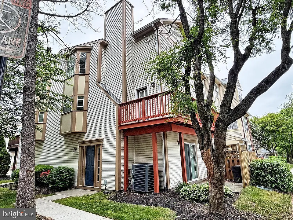 4100 Hunters Hill Cir #4100