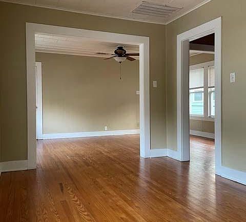 3rd image of 1612 Heights Blvd