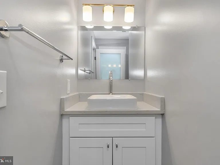1310 Riggs St NW — Photo 28