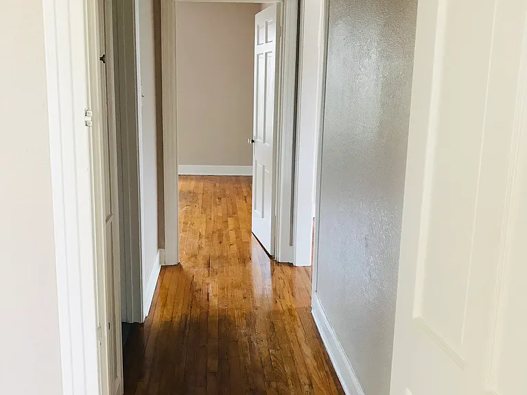 5210 Martin Ave — Photo 4
