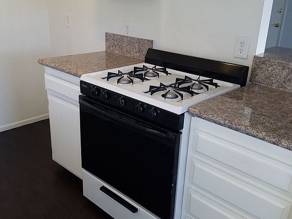 4th image of 5229 Satsuma Ave APT 3