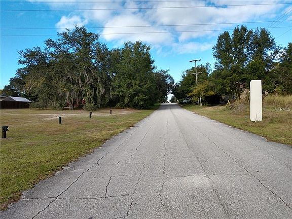 4th image of 251 Lago Vista St