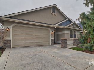 4621 N Stream Pl, Meridian, ID 83646