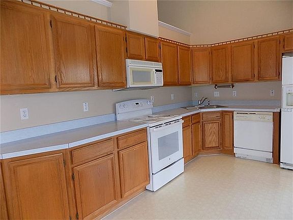 3rd image of 138 Estates Cir