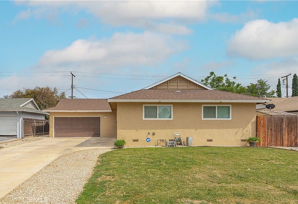 1st image of 8614 Camelia Dr