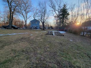 89 Chewink Rd, Chaplin, CT 06235