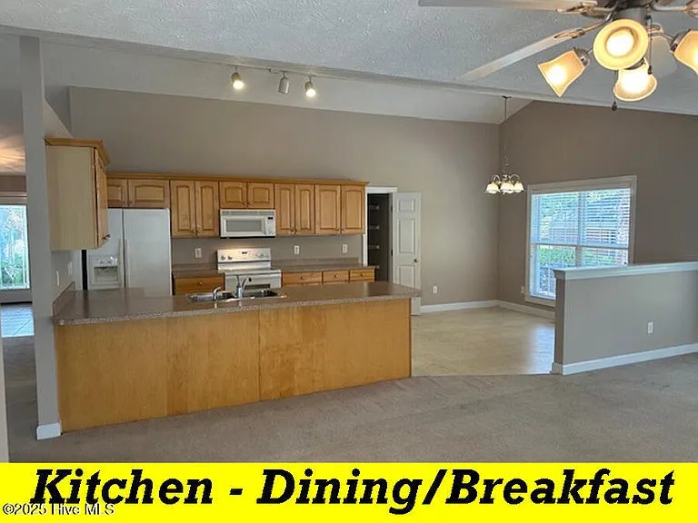 12 Deerwood Ln — Photo 13