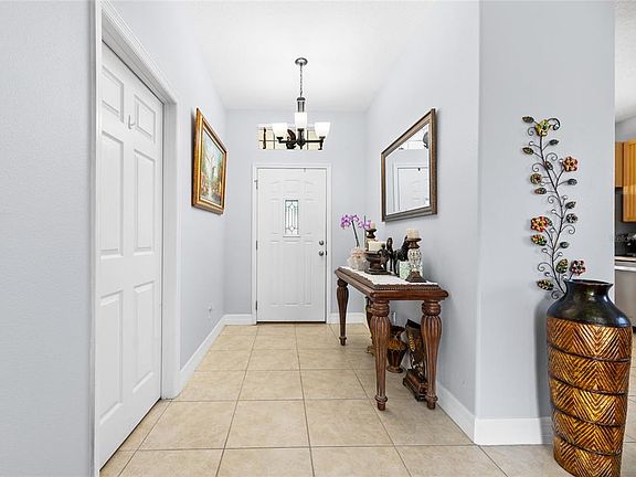 2nd image of 69 Raintree Cir