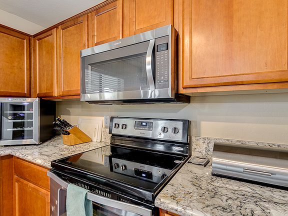 4th image of 1588 E Anastasia St