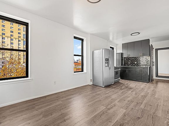 5th image of 78 S 1st St APT 21